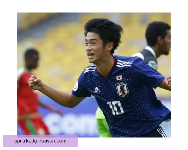 日本国家队在世界杯舞台表现稳健，成功晋级16强引发广泛关注。